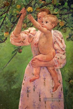 Mary Cassatt Werke - Baby Greifen für eine Apple Mütter Kinder Mary Cassatt